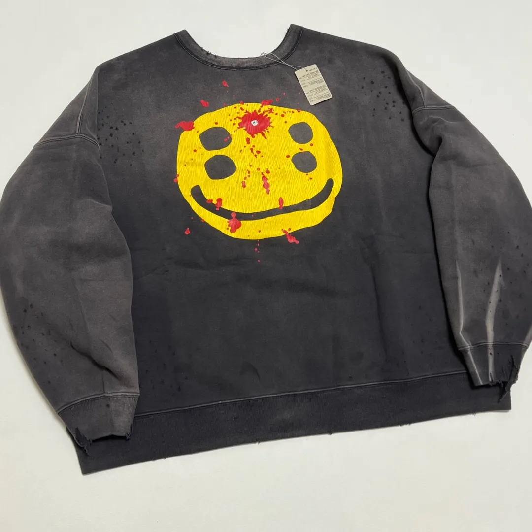 SAINT Mxxxxxx x CACTUS PLANT FLEA MARKET SMILE SWEATER SHIRT CPFM co-branded sweatshirt with smiley face, washed black S-XL, ready-to-wear Assute dyeing, heavy fermentation washing, multi-position spray fading, ultra-complex manual polishing/destruction treatment/special shearing treatment, special striped cuffs/multi-position shearing/pure handmade graffiti and dirty The only correct co-branded main wheat label/wash water label/little angel anti-counterfeiting label in the entire network